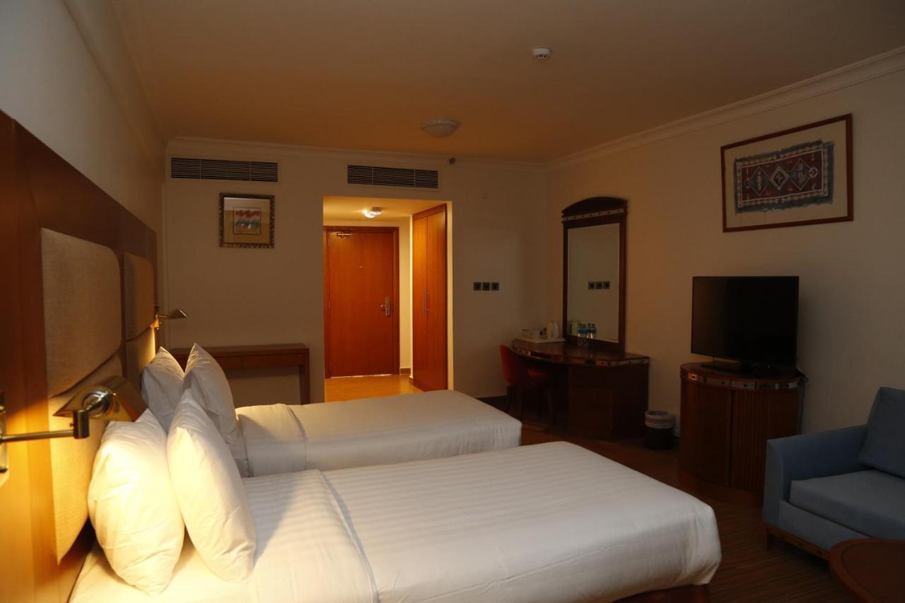 The Palace Hotel - فندق القصر มัสกัต ภายนอก รูปภาพ